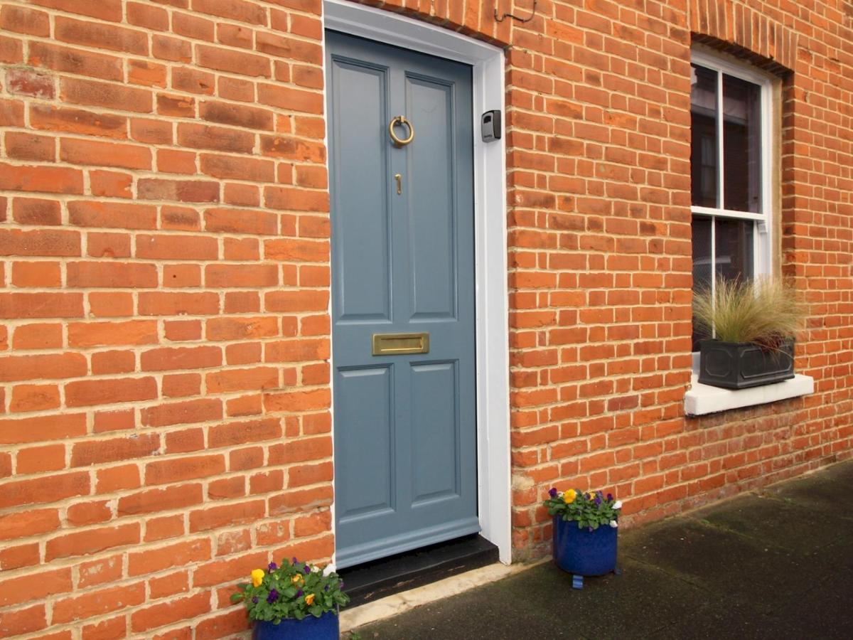 A Character Cottage In Historical Canterbury Exterior foto
